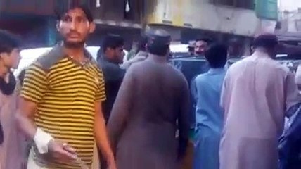 Sheikh Rasheed Buying Iftari Without Any Protocol