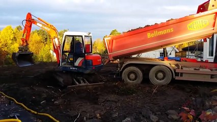 Dikkatsiz Kamyon Sürücüsü Az kalsın öldürecekti