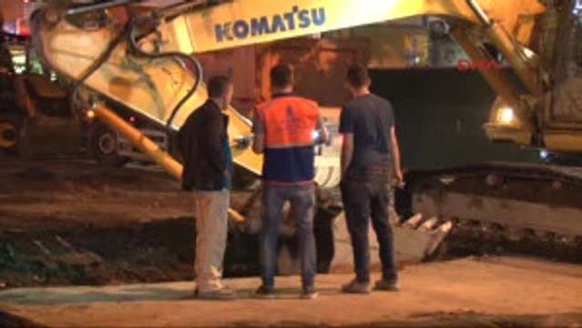 Barbaros Bulvarı'nda Yol Onarım Çalışması Devam Ediyor