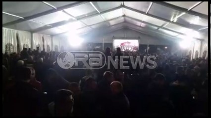 Festë - Kënga “Osmane, osmane” “plas” në protestën e PD-së