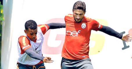 Galatasaraylı Sabri Sarıoğlu, Sözleşmesinin Bitmesiyle Dalga Geçti