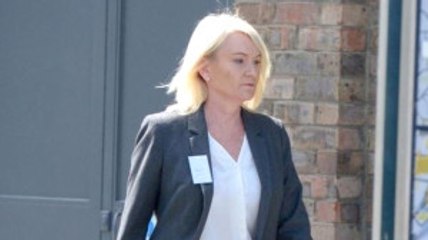 Kadın Patron, Çalışanına Prim Olarak Cinsel İlişki Teklif Etti