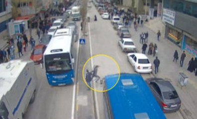 Bir Anlık Dalgınlık Hayatlarına Mal Oluyordu