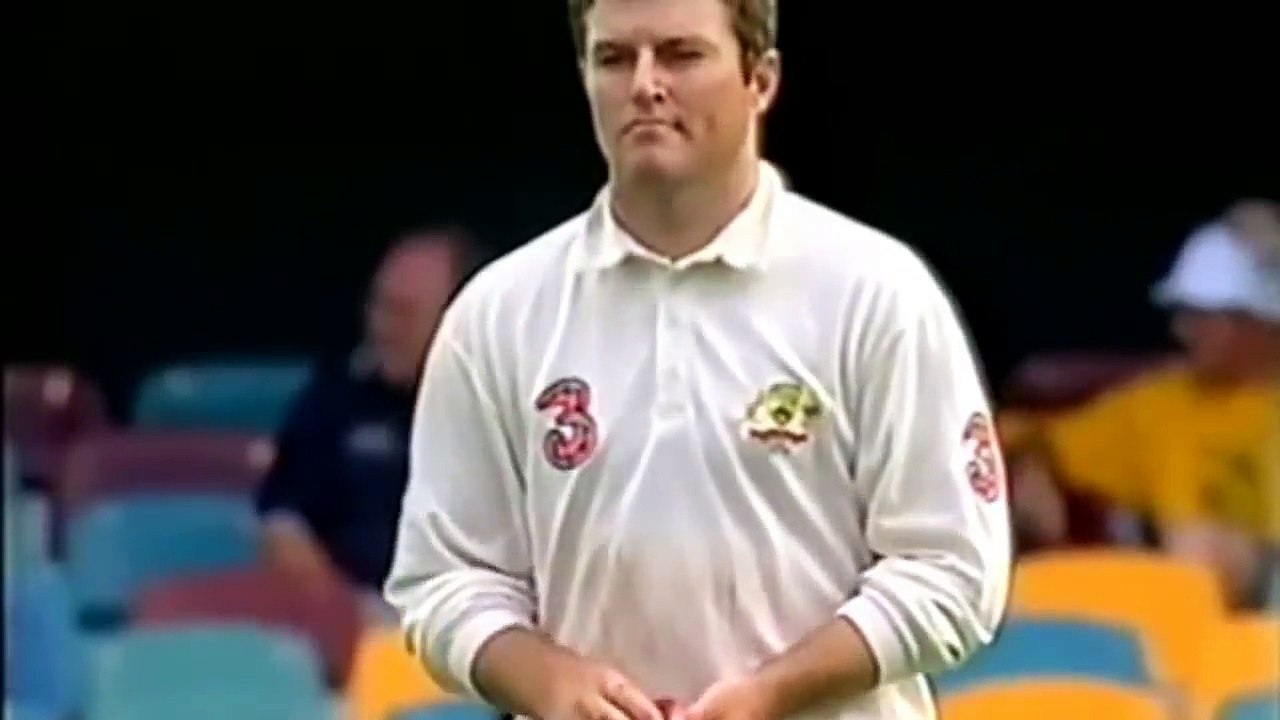 Funny Batsman Raises His Bat After Scoring 1 Run in Cricket ★ Funny Celebration ★