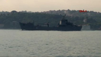 Rus Savaş Gemisi Istanbul Boğazından Geçti