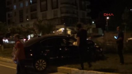 Adıyaman Otomobil, Park Halindeki Araca Çarptı 1 Ölü, 3 Yaralı