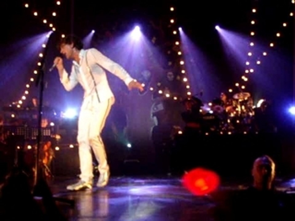 Mika My happy ending Zenith Paris 11 octobre