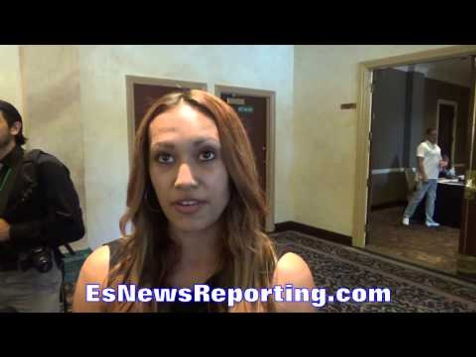 Pro Boxer Says She Knows Ronda Rousey Can Take Floyd Mayweather down