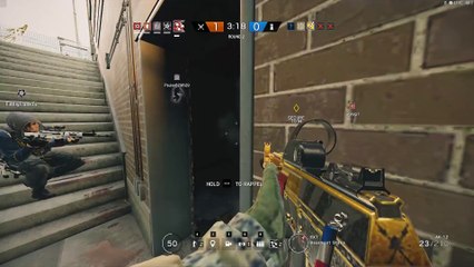 Tom Clancy's Rainbow Six: jager says hi