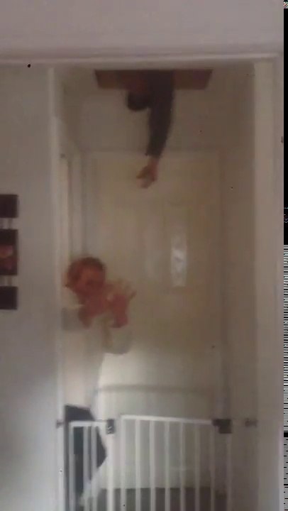 Cette mère est effrayée par ses enfants depuis 3 ans !!