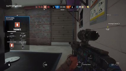 Tom Clancy's Rainbow Six: When you're playing with friends who aren't good at Siege...