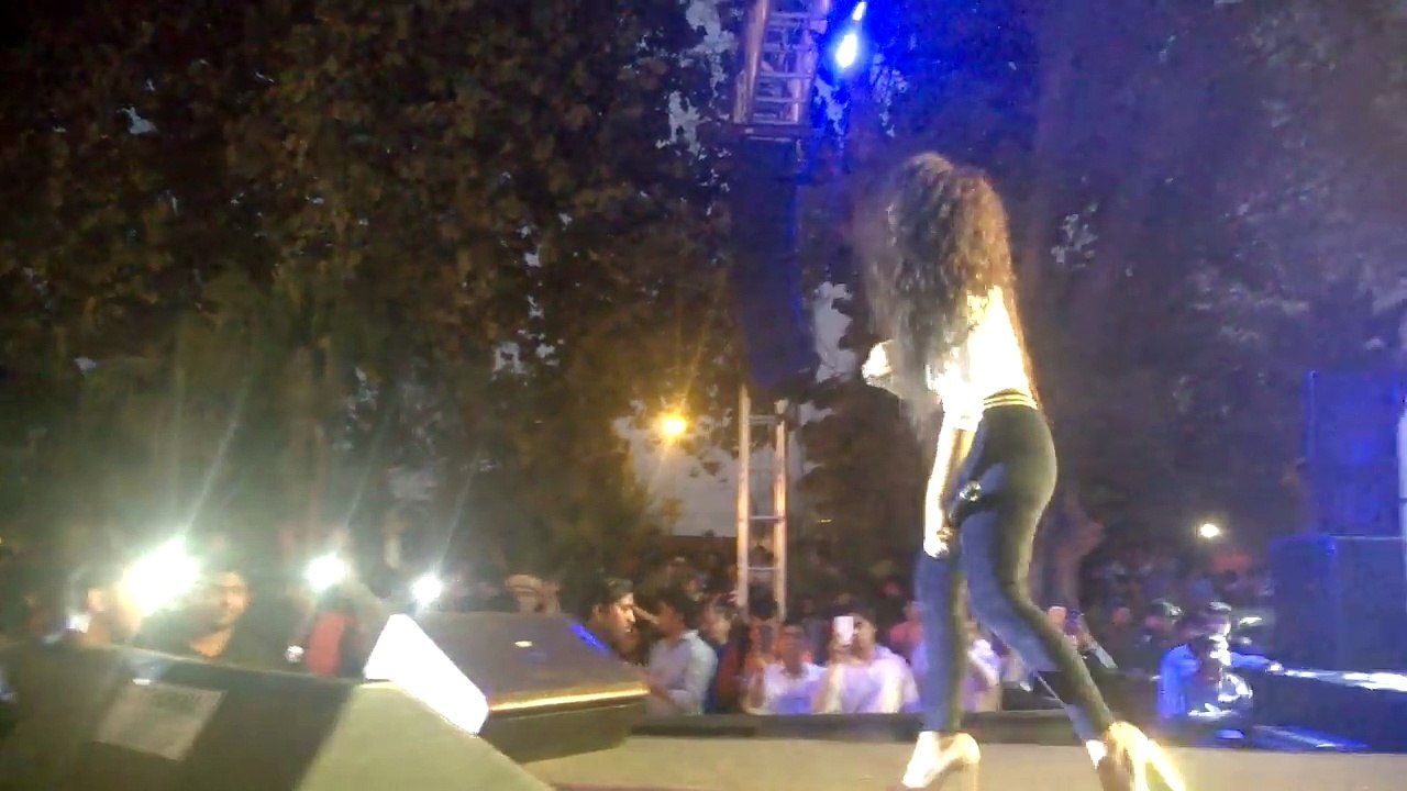 Neha Kakkar at Shivaji College