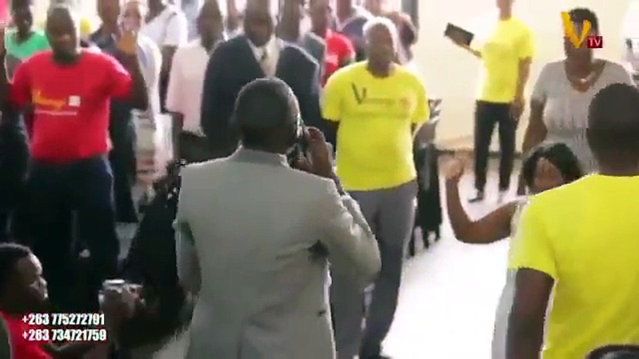 Pastor telefona a Deus