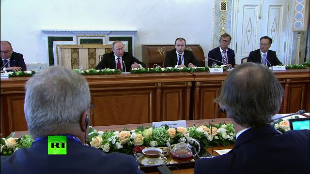 Путин- Россия не будет безвольно смотреть на продвижение НАТО к её границам