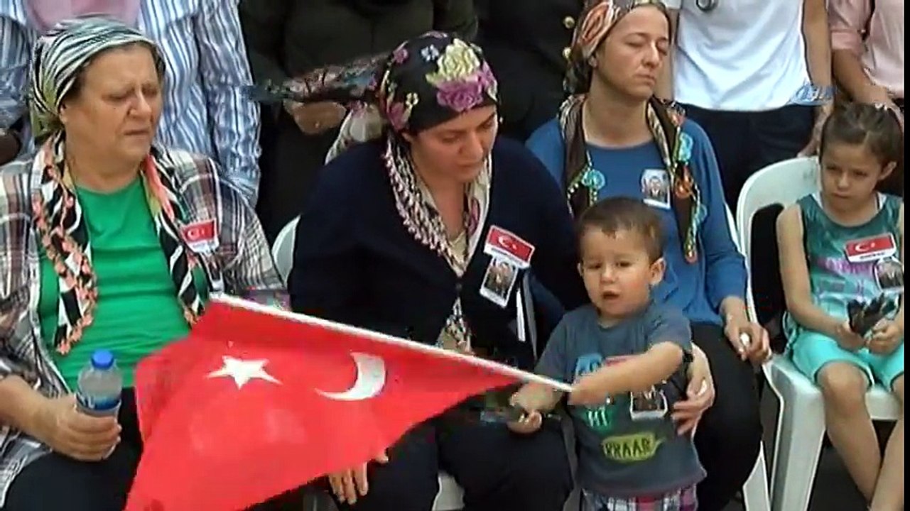 Şehit Yüzbaşı İlker Acar Gözyaşları İçinde Son...
