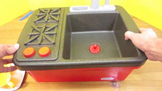Stovetop Kitchen Faucet Playset with Real Working Water Sink and Sto