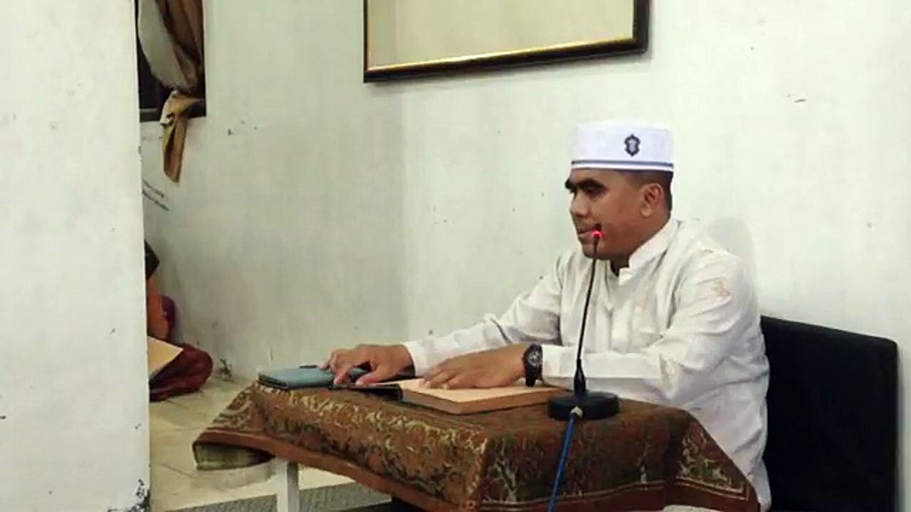 Kajian Kitab Tafsir Jalalayn Surat Al Kahfi Gus Ghofur Maimoen