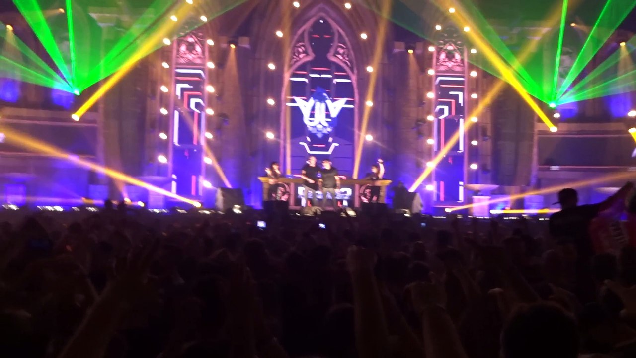 Frequencerz on the main stage, Rebirth Festival 08.04.2017