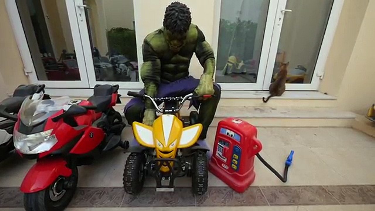 FREAKY JOKER Crushes Hulk McQueen Piñata Candy Under Car w- Spiderman & Spiderba