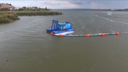 Mogan Gölü'nde Temizlik Başladı