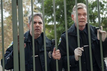 Watch Twin Peaks Season 3 Episode 5 (3x5) Premiere Series online