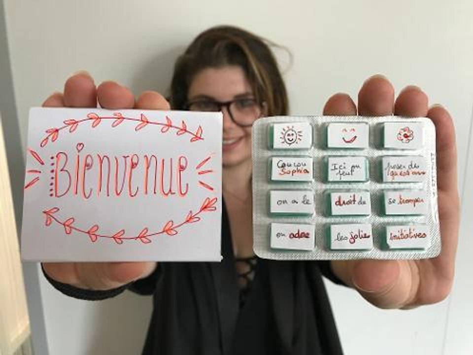Fabriquer un cadeau de bienvenue à un stagiaire à partir d'une boite de chewing-gum