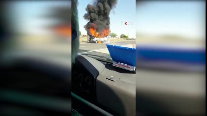 Yolcu minibüsü aniden alev aldı