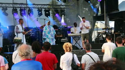 Bord de mer par Group Doueh et Cheveu lors du festival Musiques Métisses d'Angoulême 2017