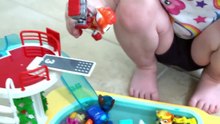 Paw Pa Bubble Fun! Cute Kid Genevieve Plays with Paw Patro