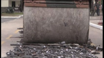 Destruyen cuatro mil armas incautadas en Río de Janeiro