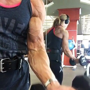 omg biceps shredded