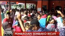 Pembagian Sembako di Bekasi Ricuh, Ratusan Warga Berebut Paket Murah