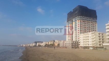 Report TV - Durrës, vetërrëzohen 4 katet e fundit pa leje të pallatit 24 kate