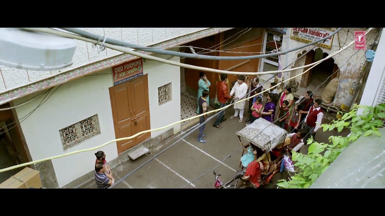 Oh Ho Ho Ho (Remix) Full Video Song - Irrfan Khan - Sukhbir, Ikka