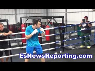 Julio Cesar Chavez Jr In Monster Shape With Robert Garcia - EsNews Boxing