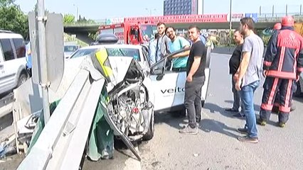 Kararsız Kaldı, Bariyere Girdi