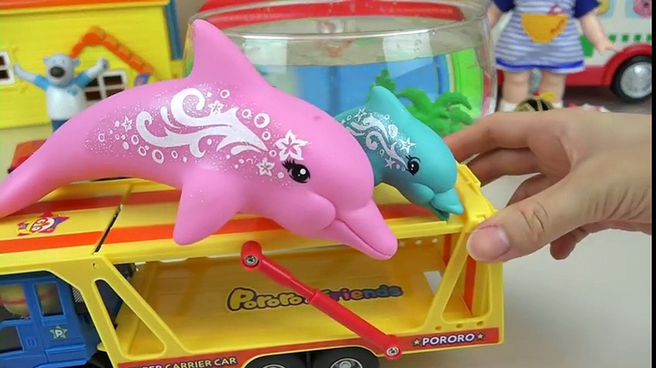 Ambulance Baby Doll Swim in pool & Nancy Dolphins Rescue toys video