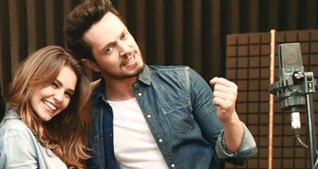 Ayrıldıklarını Açıklayan Murat Boz-Aslı Enver Çifti El Ele Görüntülendi