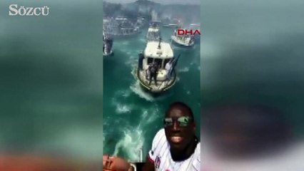 'Beşiktaş Donanması' Boğaz'dan böyle geçti