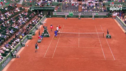 Roland-Garros 2017 : L'énorme frustration de Del Potro après la perte du premier set contre Murray (7-6)