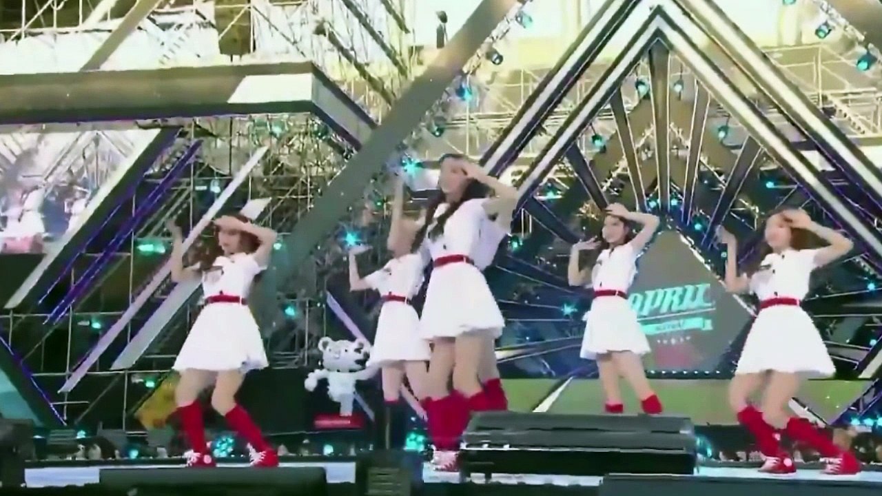170603 APRIL "MAYDAY" at 2017 Dream Concert