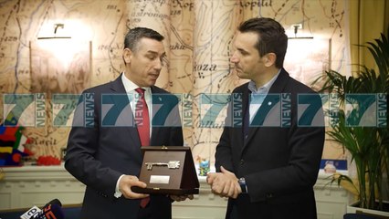 VELIAJ I JEP ÇELESIN KRYETARIT TE KUVENDIT TE KOSOVES VESELI - News, Lajme - Kanali 10