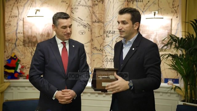 Veliaj-Veseli: Tirana dhe Prishtina, sfidat arrihen me punë - Top Channel Albania - News - Lajme