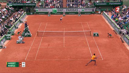 Roland-Garros 2017 : Le lob impeccable de Monfils sur Gasquet (4-5)