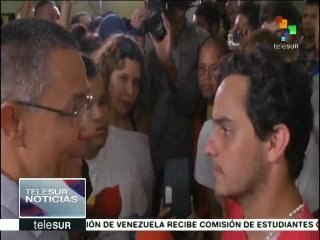 Скачать видео: Venezuela:Ministro de Comunicación se reúne con estudiantes opositores