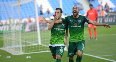 Bursaspor, Trabzonspor'u 2-1 Yenerek Süper Lig'de Kaldı