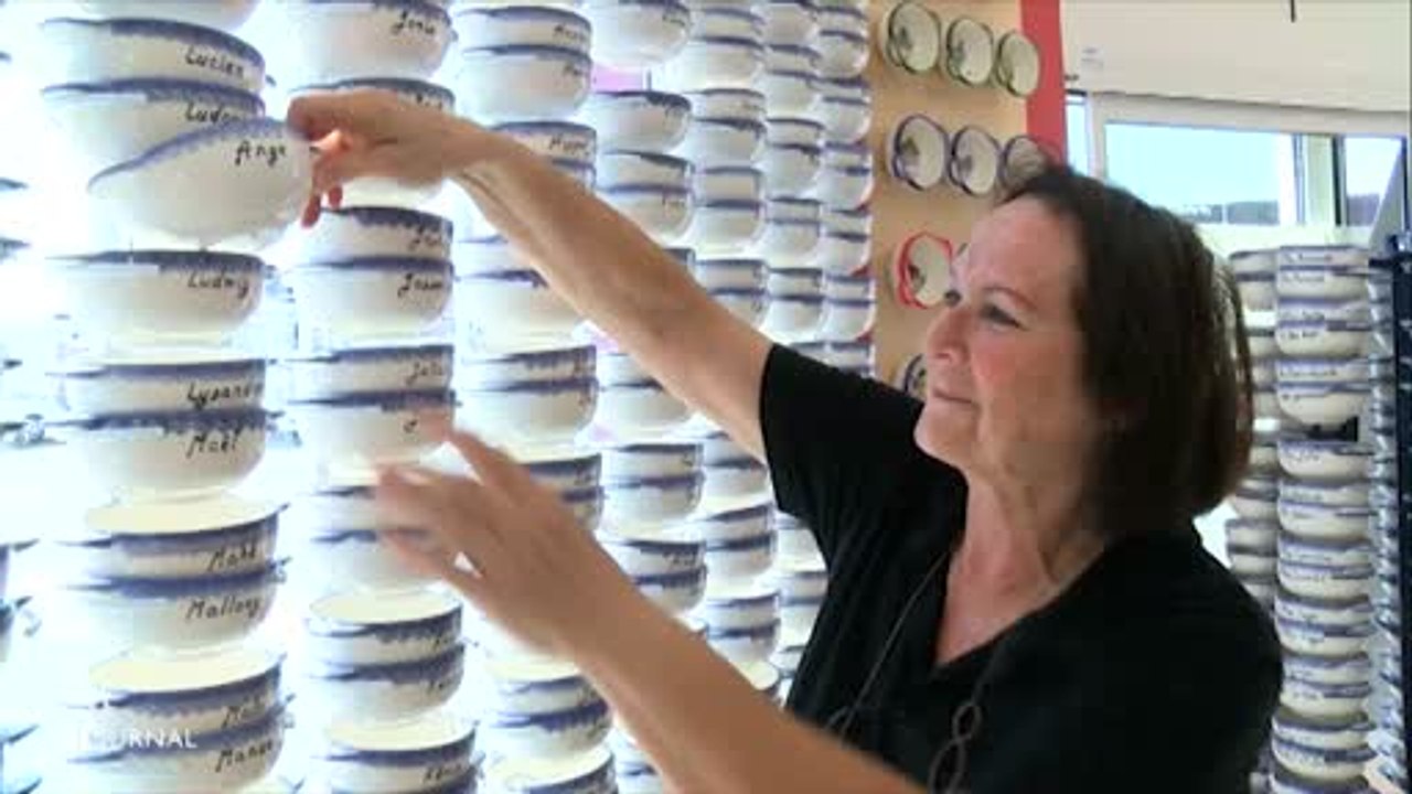 Bol à prénom : Immersion à la faïencerie Nistar (Vendée)