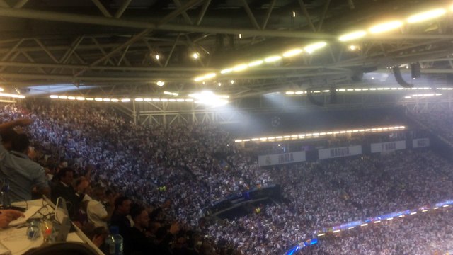 Οι πανηγυρισμοί στο γκολ της Ρεάλ (1)