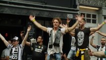 Juventus fans in Iceland 'thunder clap' rendition