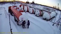 Gaz Kaçağını Çakmakla Kontrol Etmek - Sibirya